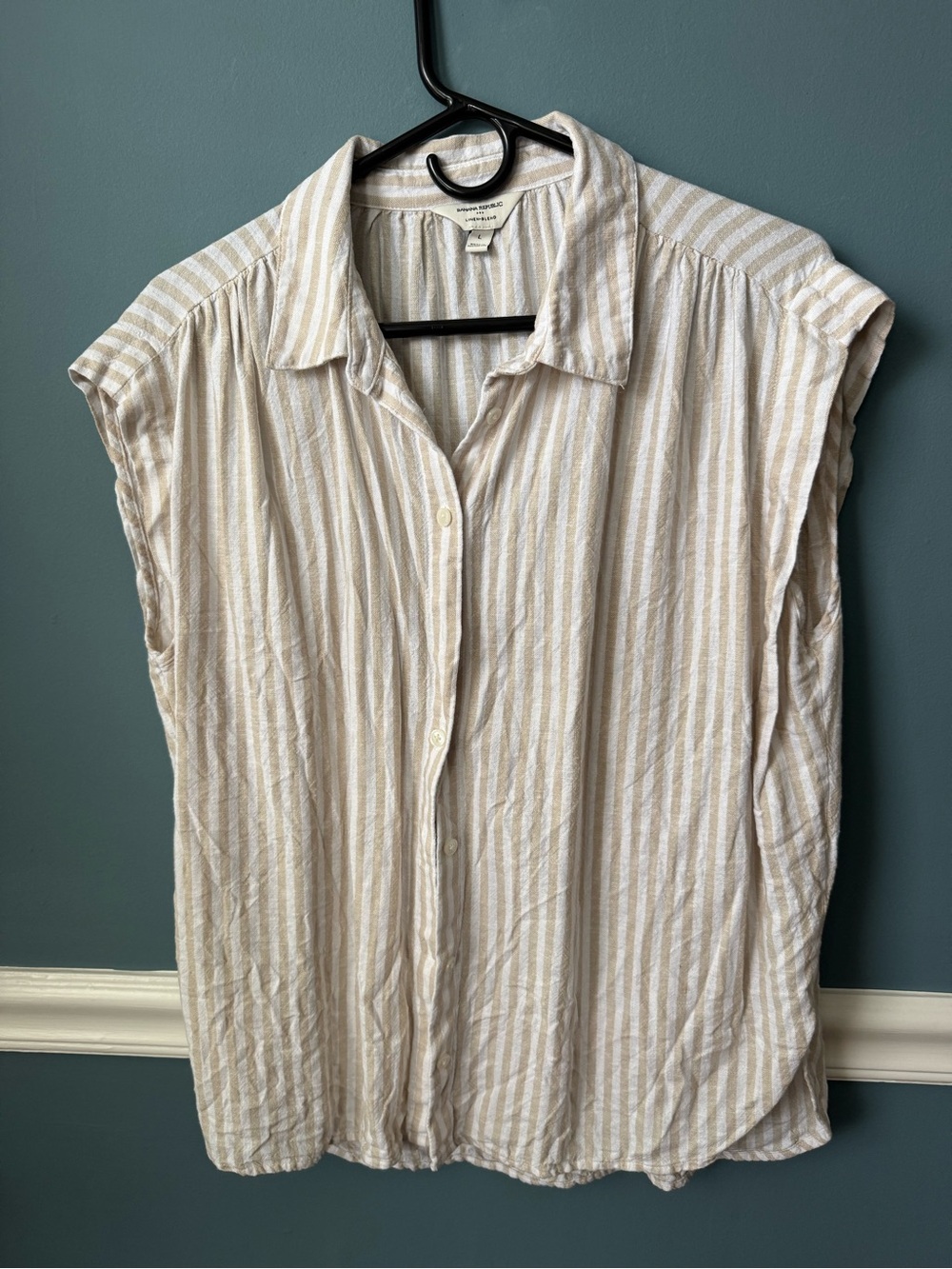 Banana republic linen blouse Large